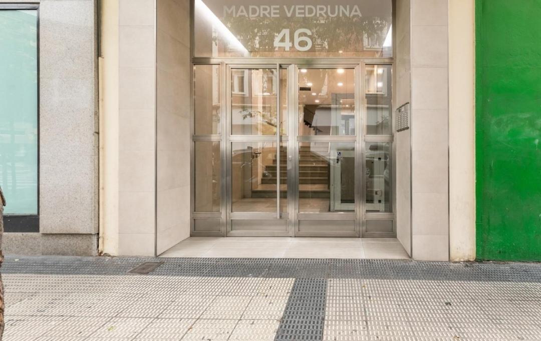 Urban Vedruna 萨拉戈萨 外观 照片